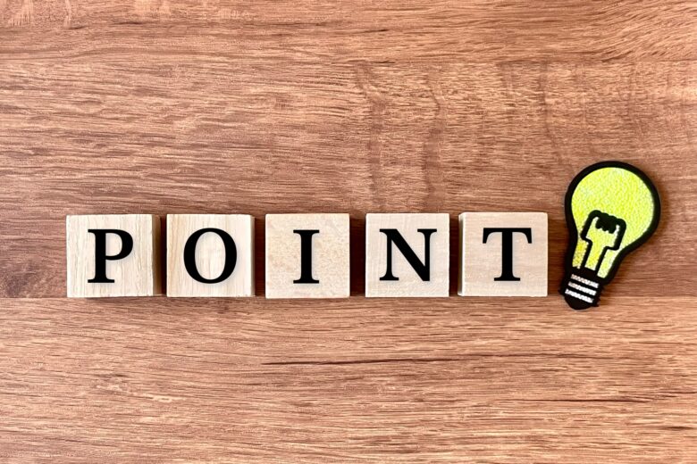 「POINT」の文字と電球