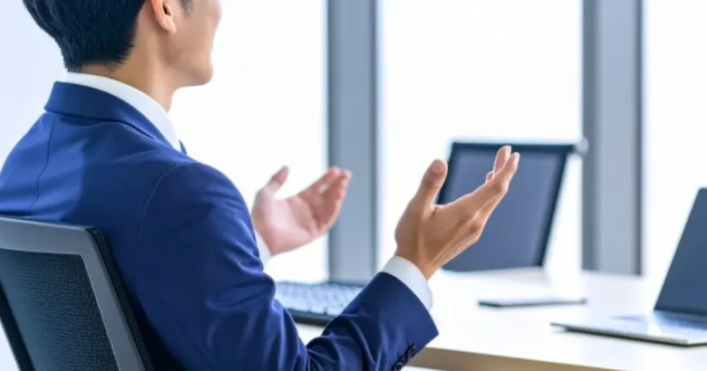 インタビューに答える男性の営業担当